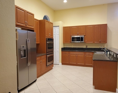 5091 Sw 173rd Avenue - Photo Thumbnail 8