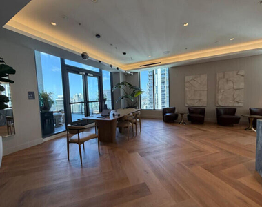 121 Ne 5th Street - Photo Thumbnail 34