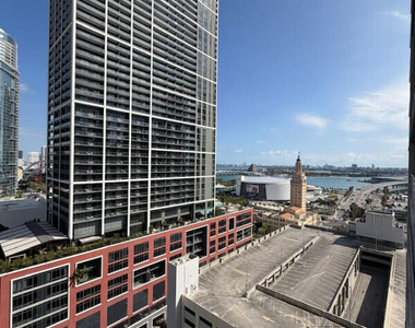 121 Ne 5th Street - Photo Thumbnail 16