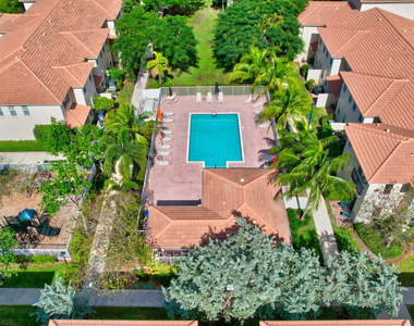 115 S Longport Circle - Photo Thumbnail 32