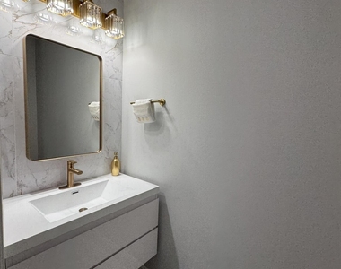 115 S Longport Circle - Photo Thumbnail 5