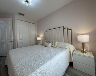 115 S Longport Circle - Photo Thumbnail 20