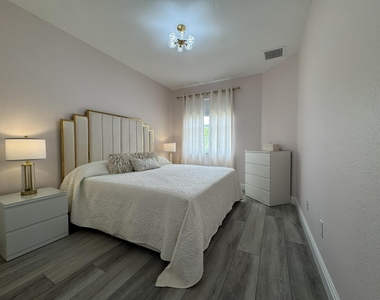 115 S Longport Circle - Photo Thumbnail 19