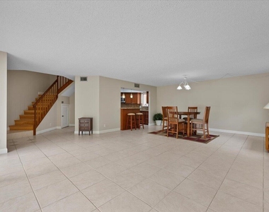 251 Seabreeze Circle - Photo Thumbnail 5