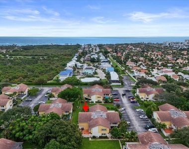 251 Seabreeze Circle - Photo Thumbnail 24