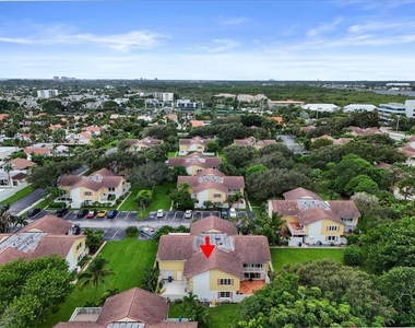 251 Seabreeze Circle - Photo Thumbnail 22