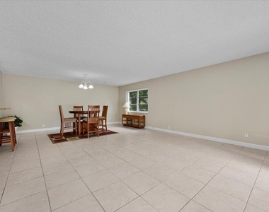 251 Seabreeze Circle - Photo Thumbnail 4