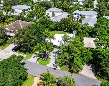 233 Lake Terrace - Photo Thumbnail 50