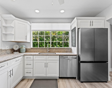 233 Lake Terrace - Photo Thumbnail 11