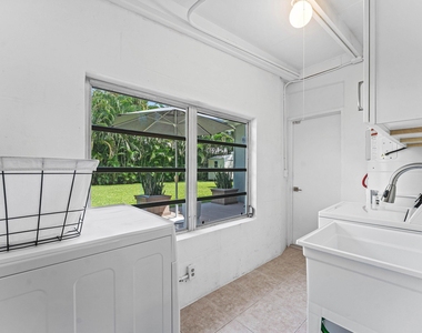 233 Lake Terrace - Photo Thumbnail 25