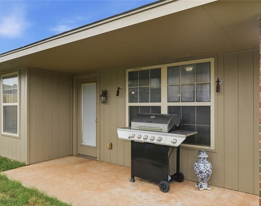 605 Inverleith Circle - Photo Thumbnail 28
