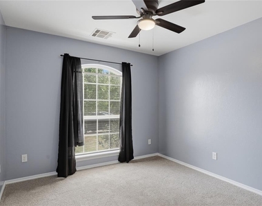 605 Inverleith Circle - Photo Thumbnail 21