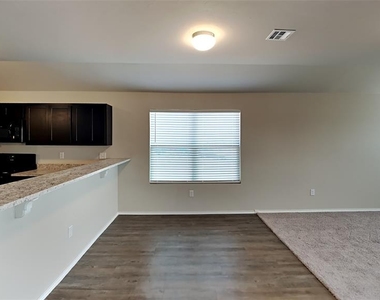 9905 Rattlesnake Lane - Photo Thumbnail 4