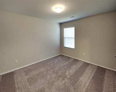 9905 Rattlesnake Lane - Photo Thumbnail 10
