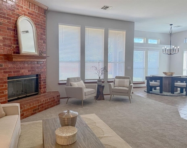 18212 Willow Oak Lane - Photo Thumbnail 3
