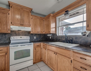 12276 Sw 10th Street - Photo Thumbnail 11