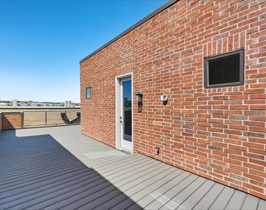408 Rayner Avenue - Photo Thumbnail 24