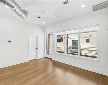 408 Rayner Avenue - Photo Thumbnail 5