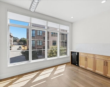 408 Rayner Avenue - Photo Thumbnail 6
