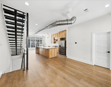 408 Rayner Avenue - Photo Thumbnail 2