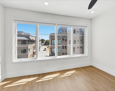 408 Rayner Avenue - Photo Thumbnail 15
