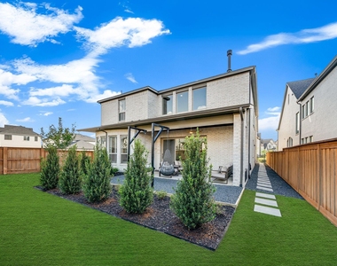 13826 Malinda Drive - Photo Thumbnail 32