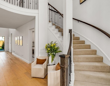 13826 Malinda Drive - Photo Thumbnail 8