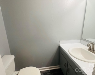 11008 Hunter Trail Lane - Photo Thumbnail 13