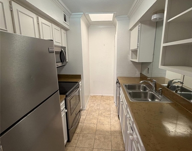 4810 Mckinney Avenue - Photo Thumbnail 3