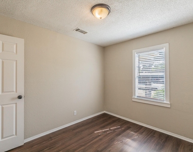 3144 Olive Place - Photo Thumbnail 14