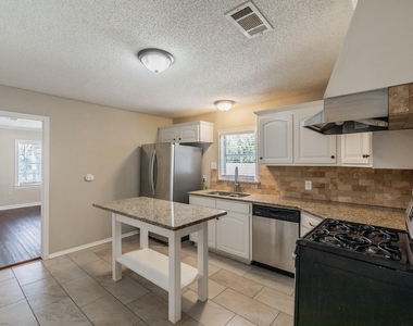 3144 Olive Place - Photo Thumbnail 5