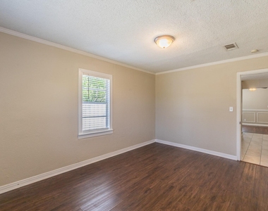 3144 Olive Place - Photo Thumbnail 10