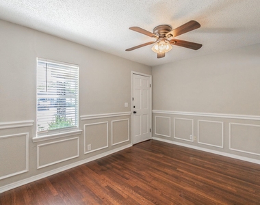 3144 Olive Place - Photo Thumbnail 3