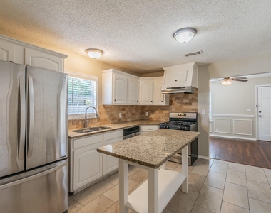 3144 Olive Place - Photo Thumbnail 6