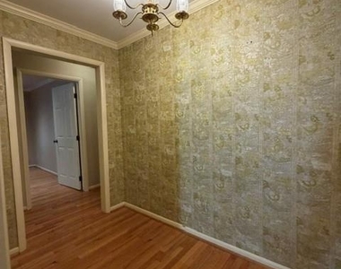 151 25th Avenue Nw - Photo Thumbnail 4