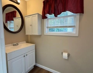 151 25th Avenue Nw - Photo Thumbnail 8