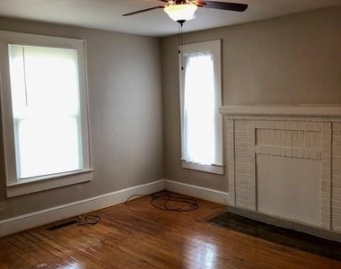 5501 Tryon Street - Photo Thumbnail 10