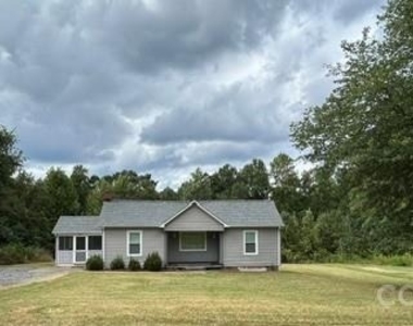 5501 Tryon Street - Photo Thumbnail 2