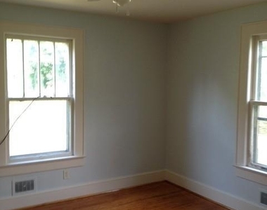 5501 Tryon Street - Photo Thumbnail 13