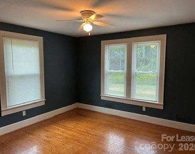 5501 Tryon Street - Photo Thumbnail 4