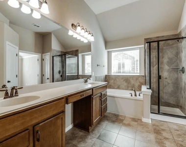 11257 Corsicana Drive - Photo Thumbnail 5