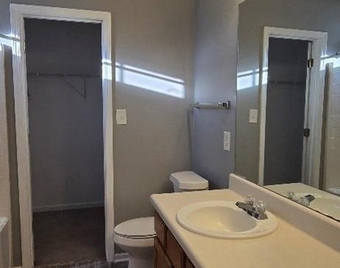 10623 Campion Court - Photo Thumbnail 17
