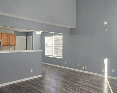 10623 Campion Court - Photo Thumbnail 10