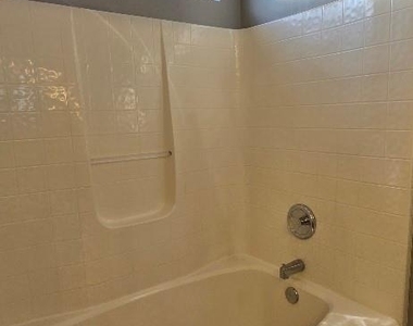10623 Campion Court - Photo Thumbnail 19
