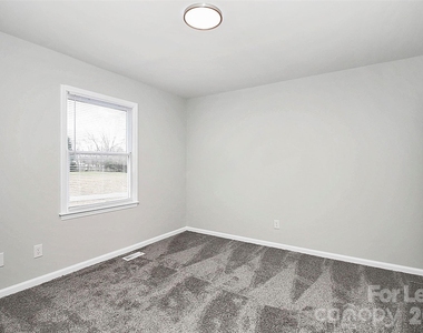 1231 Anderson Street - Photo Thumbnail 13