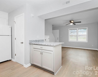 1231 Anderson Street - Photo Thumbnail 10