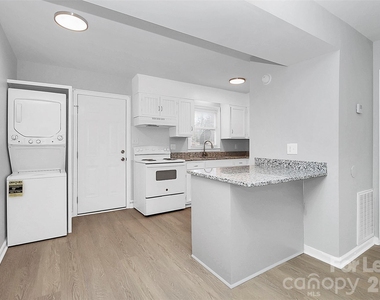 1231 Anderson Street - Photo Thumbnail 7