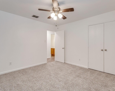 1616 Diamond Lake Trail - Photo Thumbnail 23