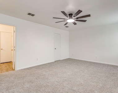 1616 Diamond Lake Trail - Photo Thumbnail 22