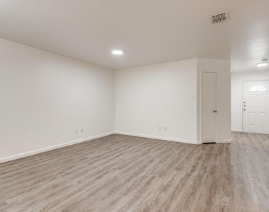 1616 Diamond Lake Trail - Photo Thumbnail 6